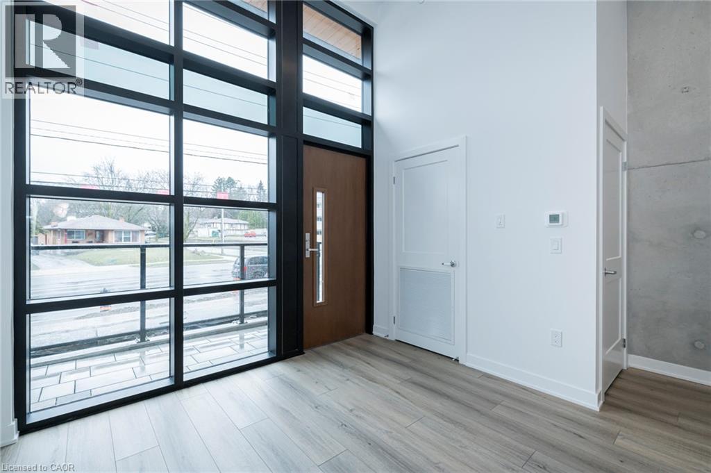 312 ERB Street W Unit# 104, Waterloo — photo 4