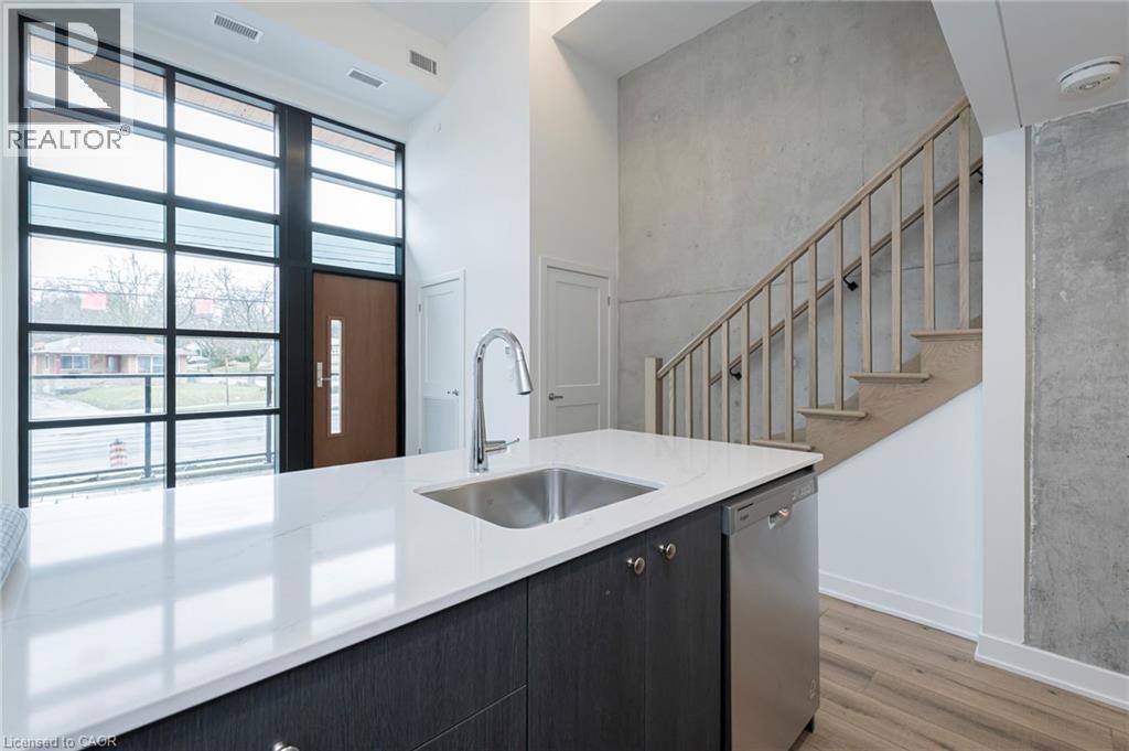 312 ERB Street W Unit# 104, Waterloo — photo 8