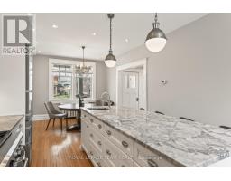 Bathroom - 318 Clemow Avenue, Ottawa, ON K1S2B8 Photo 8