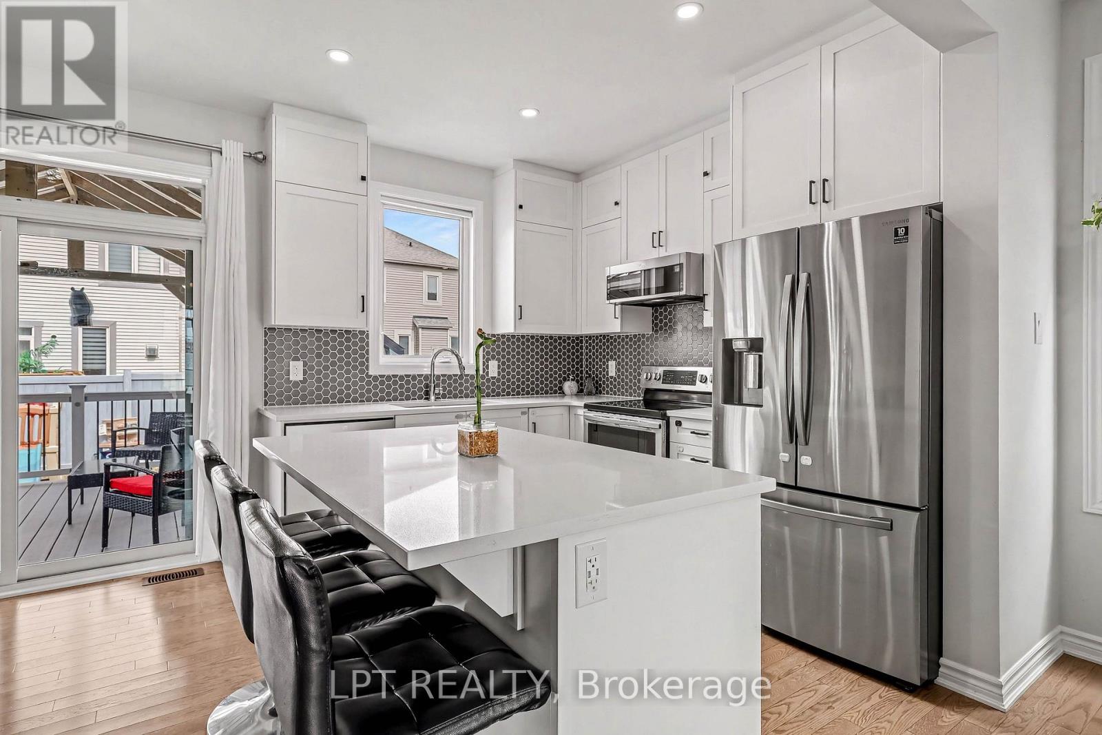 730 PERSEUS AVENUE, Ottawa — photo 9