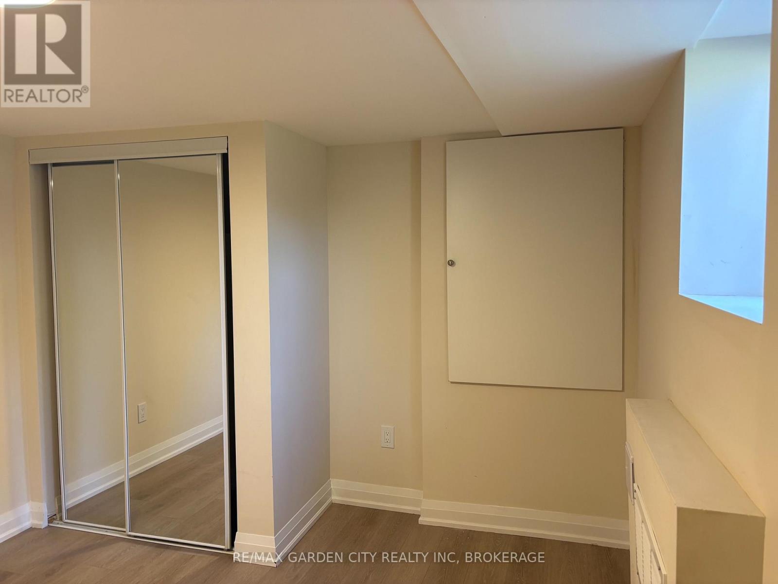 60 Wakelin Terrace — photo 12