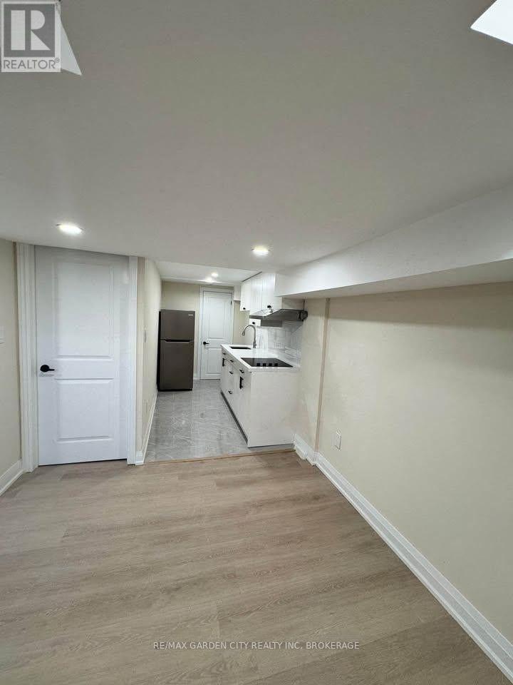 LWR-1B - 60 WAKELIN TERRACE, St. Catharines (Carlton/Bunting) — photo 9