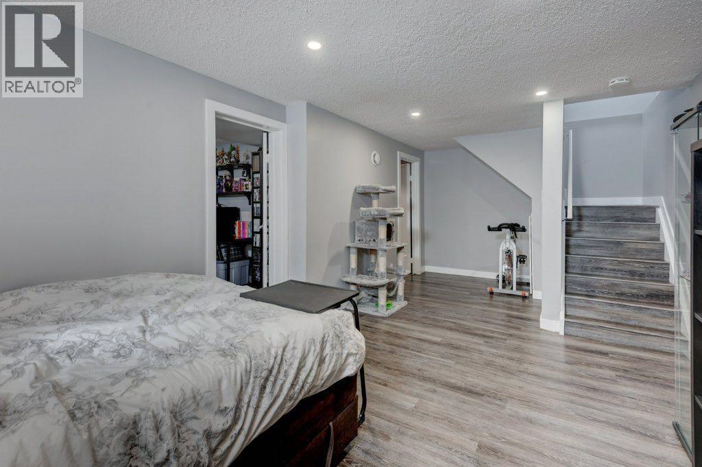 155 Bracewood Way SW - 24