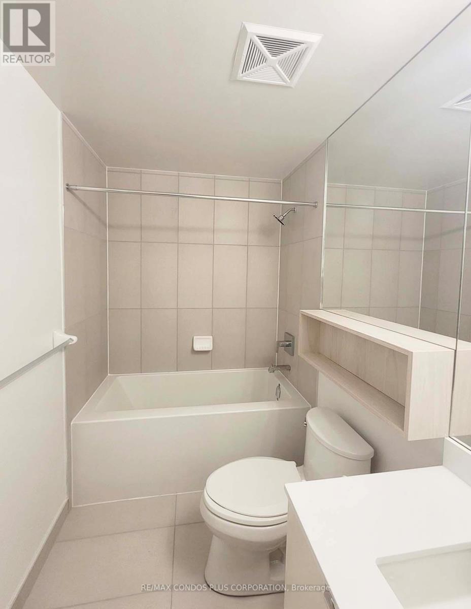 #946 121 LOWER SHERBOURNE STREET - 5