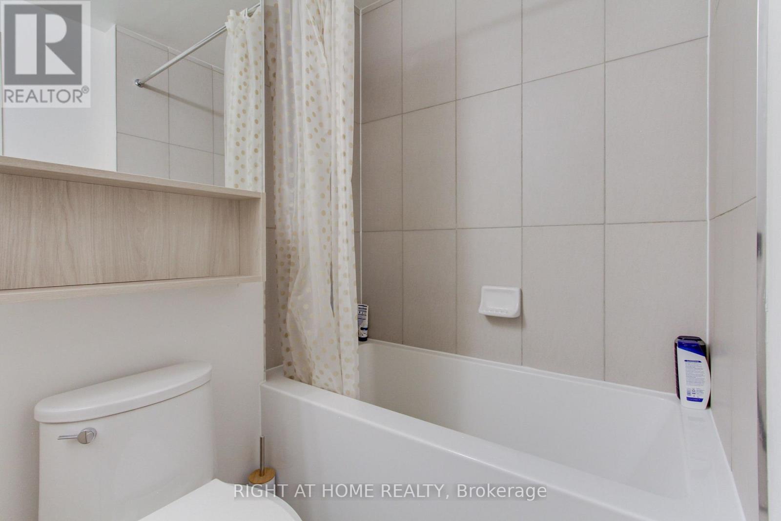#312B 70 PRINCESS STREET - 21