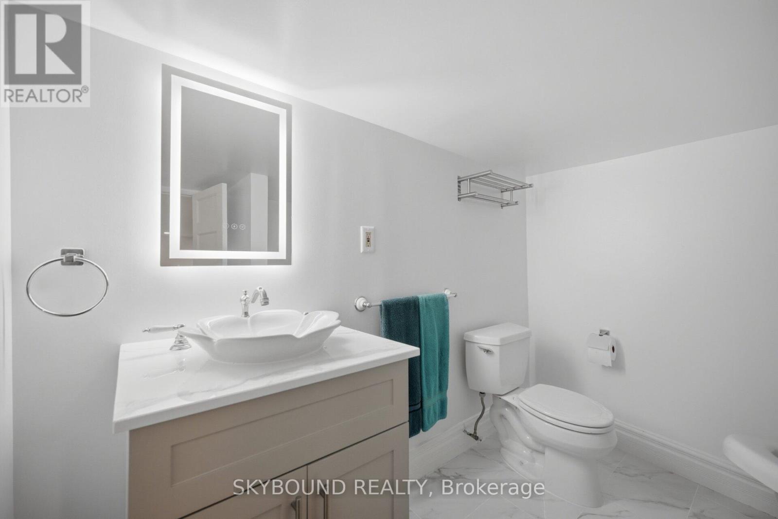 27 ROWE STREET - 43