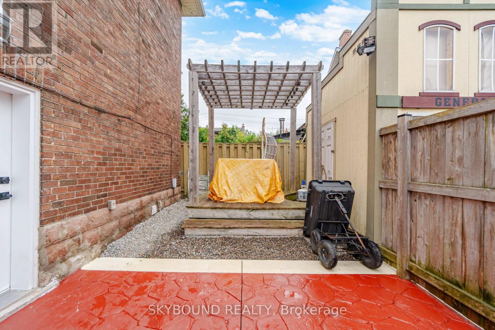 27 ROWE STREET - 47