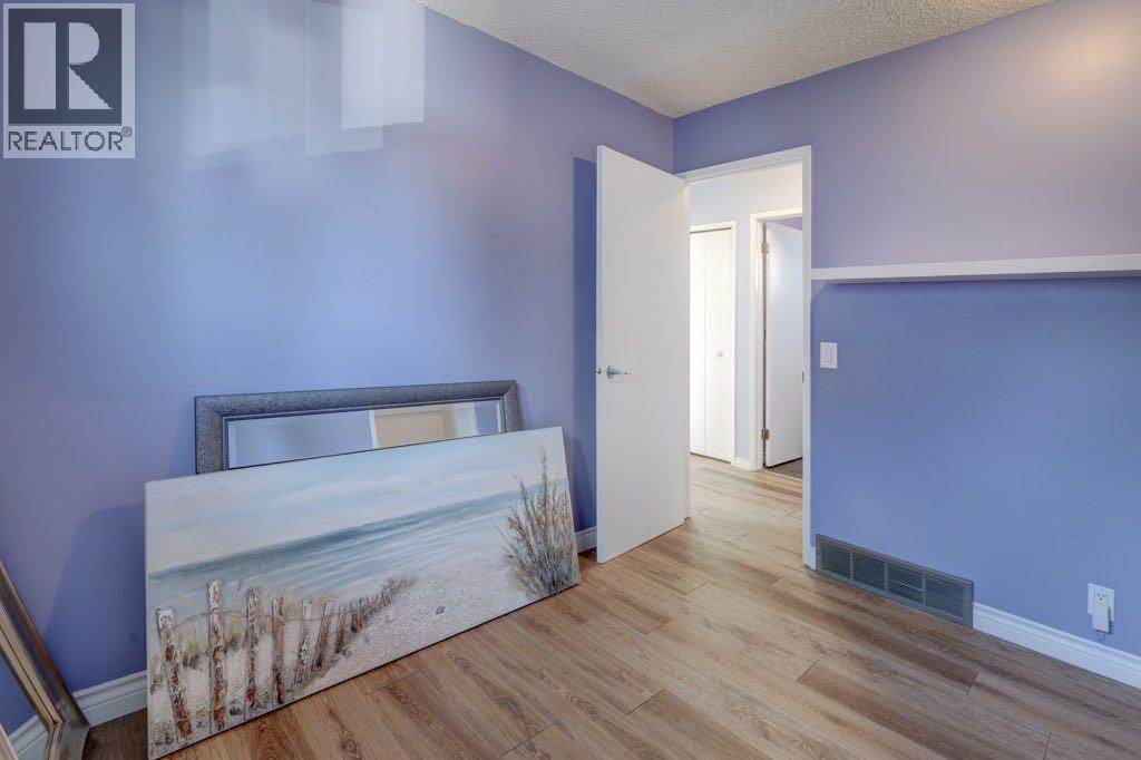 31 Castledale Way NE - 14