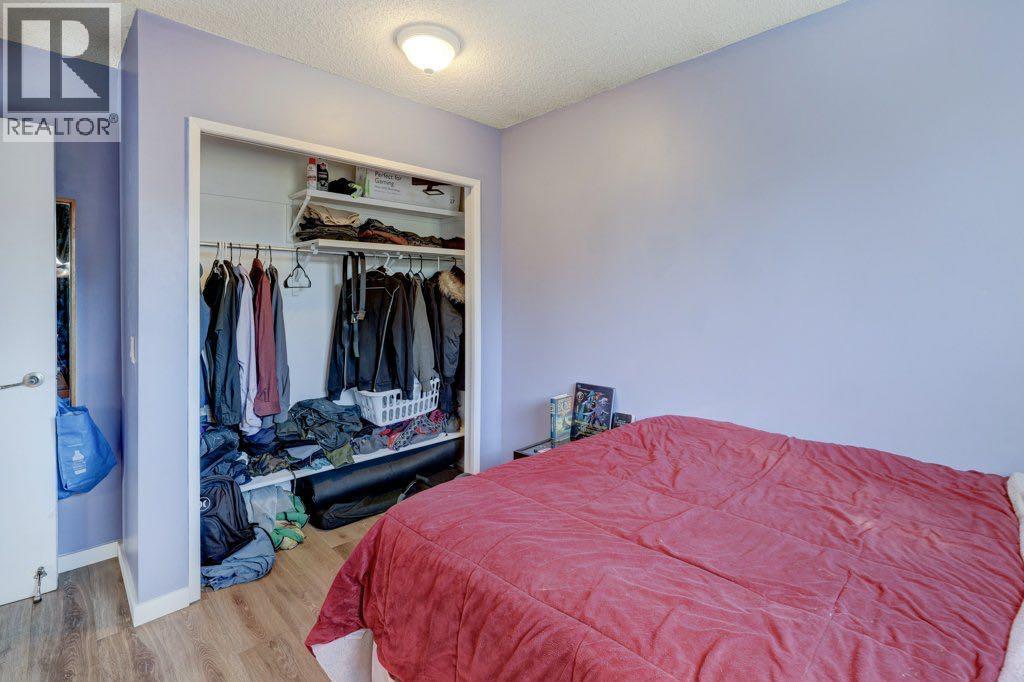 31 Castledale Way NE - 17