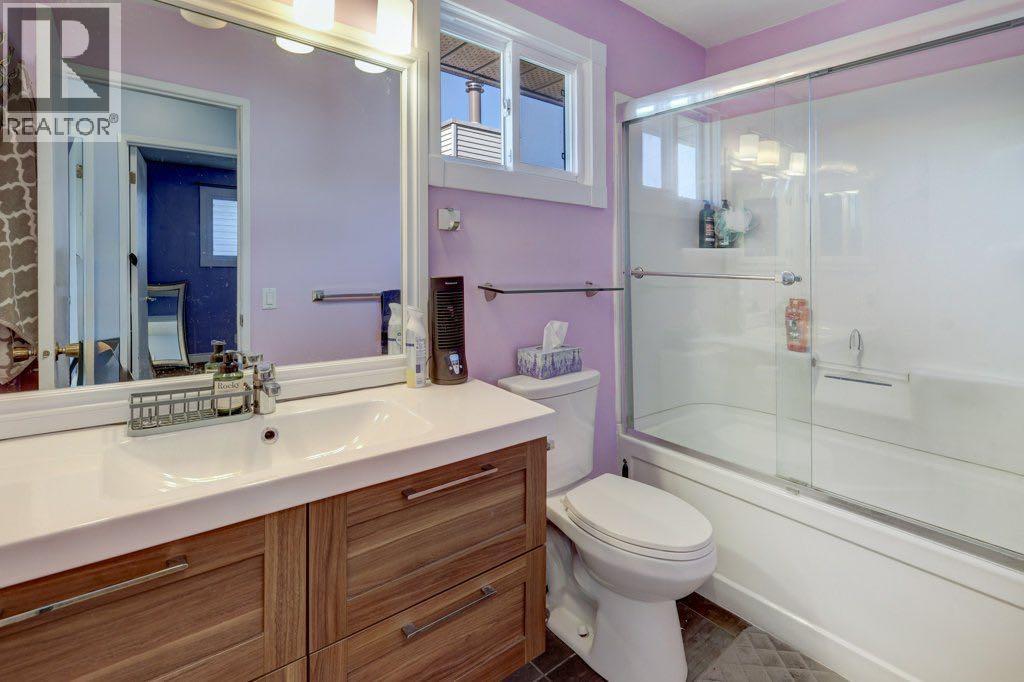 31 Castledale Way NE - 18