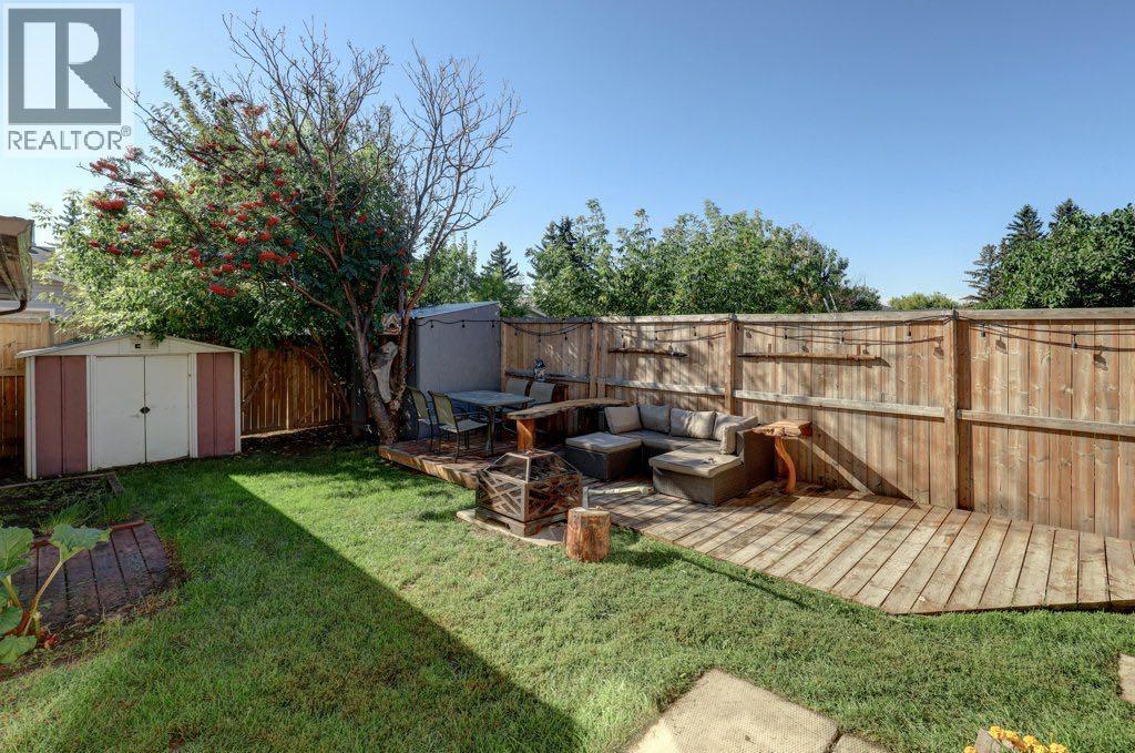31 Castledale Way NE - 27