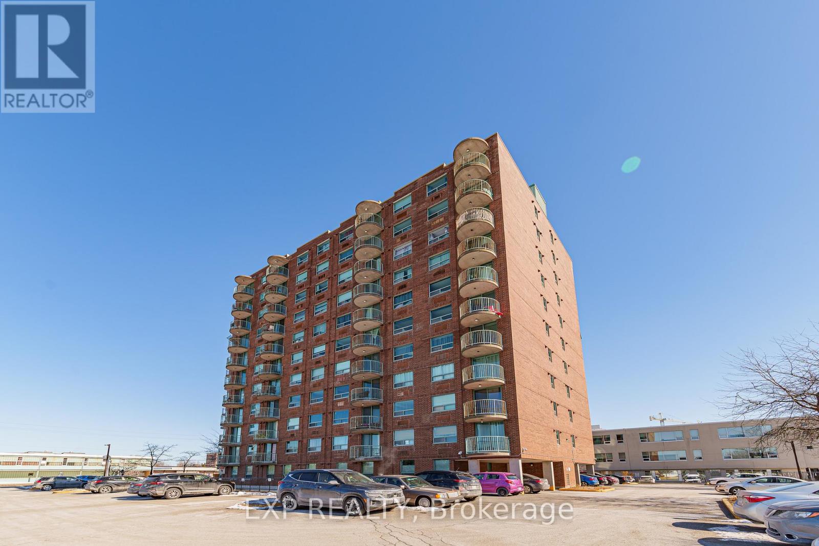 #1004 1440 HERON ROAD - 21