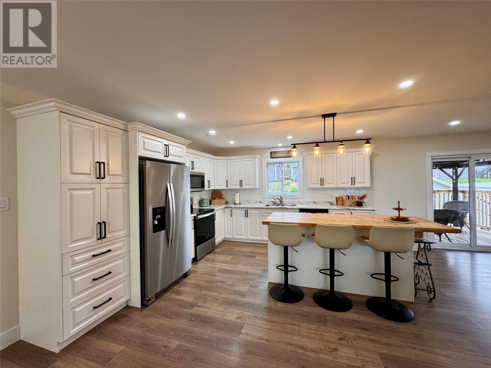 6 Stella Place, Deer Lake — photo 3