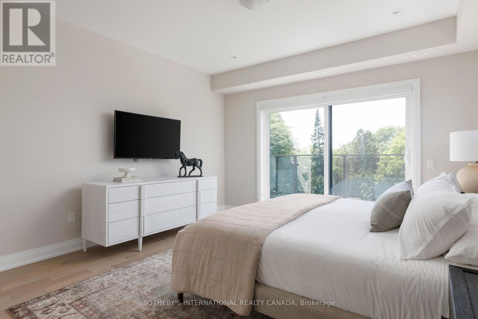 1130C ISLINGTON AVENUE - Image 29