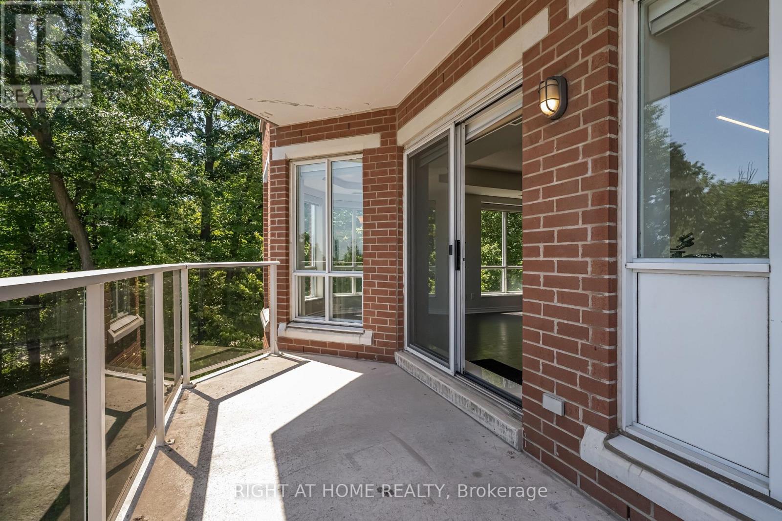 483 FAITH AVENUE - 26