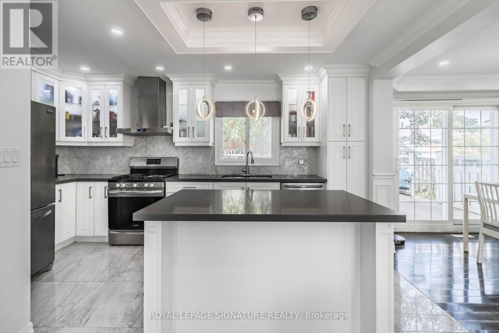 119 MADOC DRIVE - 10