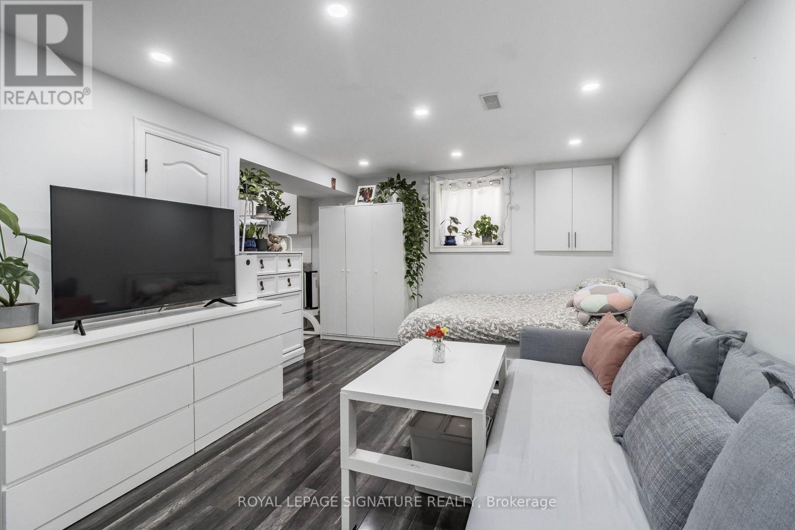 119 MADOC DRIVE - 25