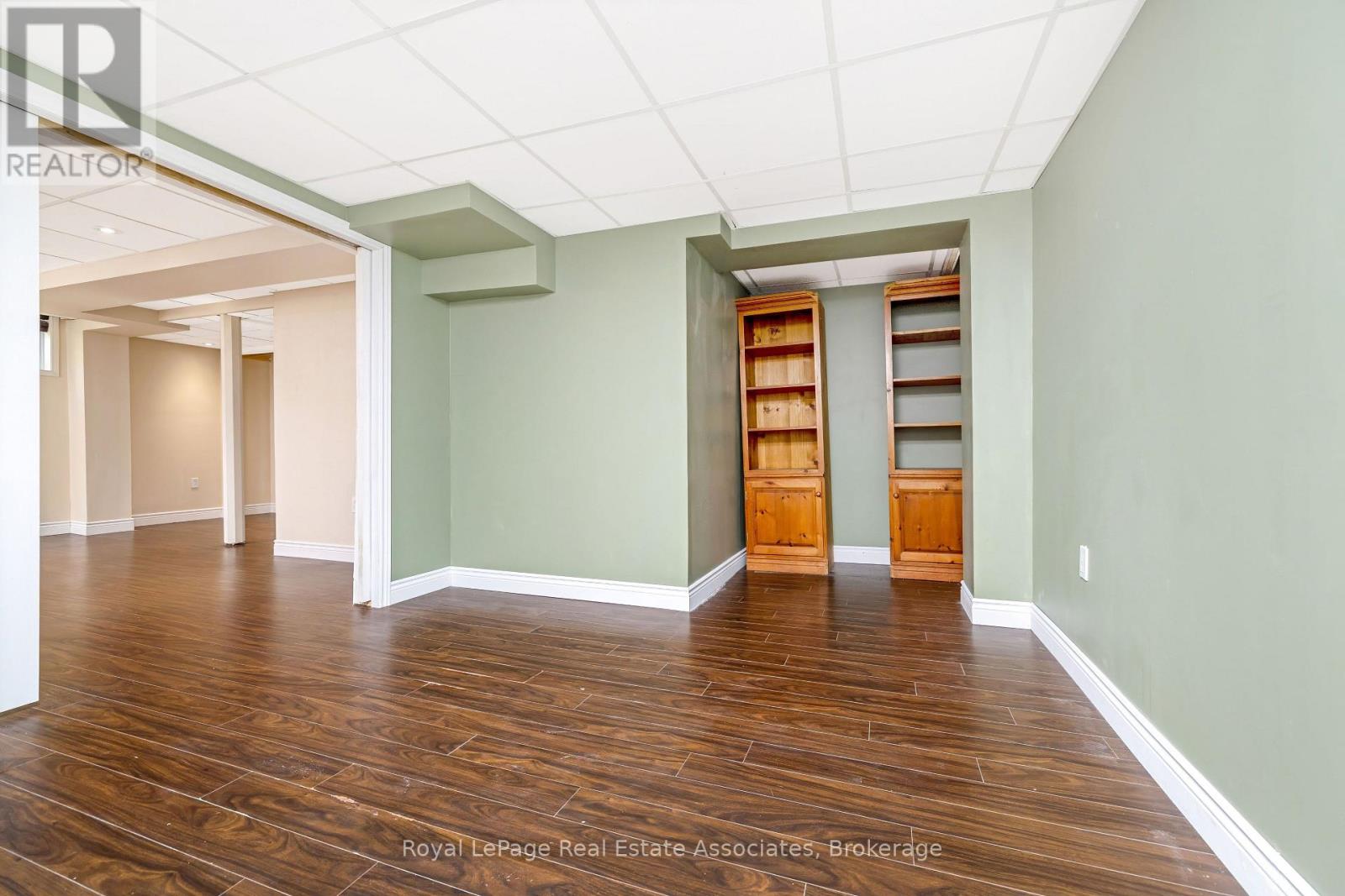 5 EARLY STREET - Image 36