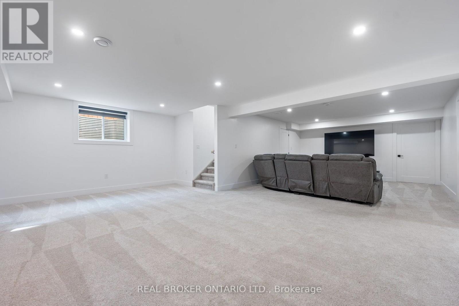 9 MACNEIL COURT - Image 23