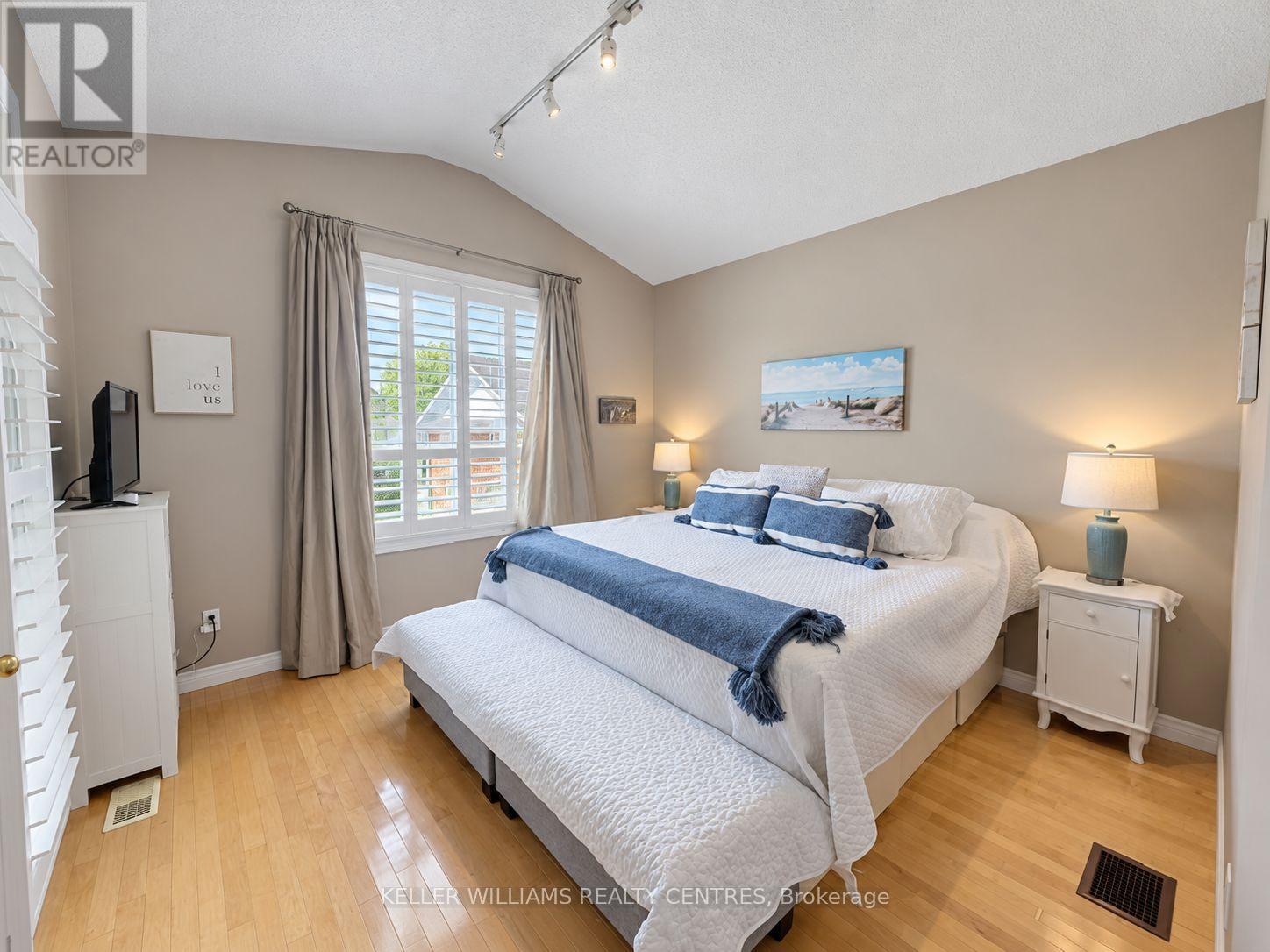 773 PRINCE OF WALES DRIVE - 15