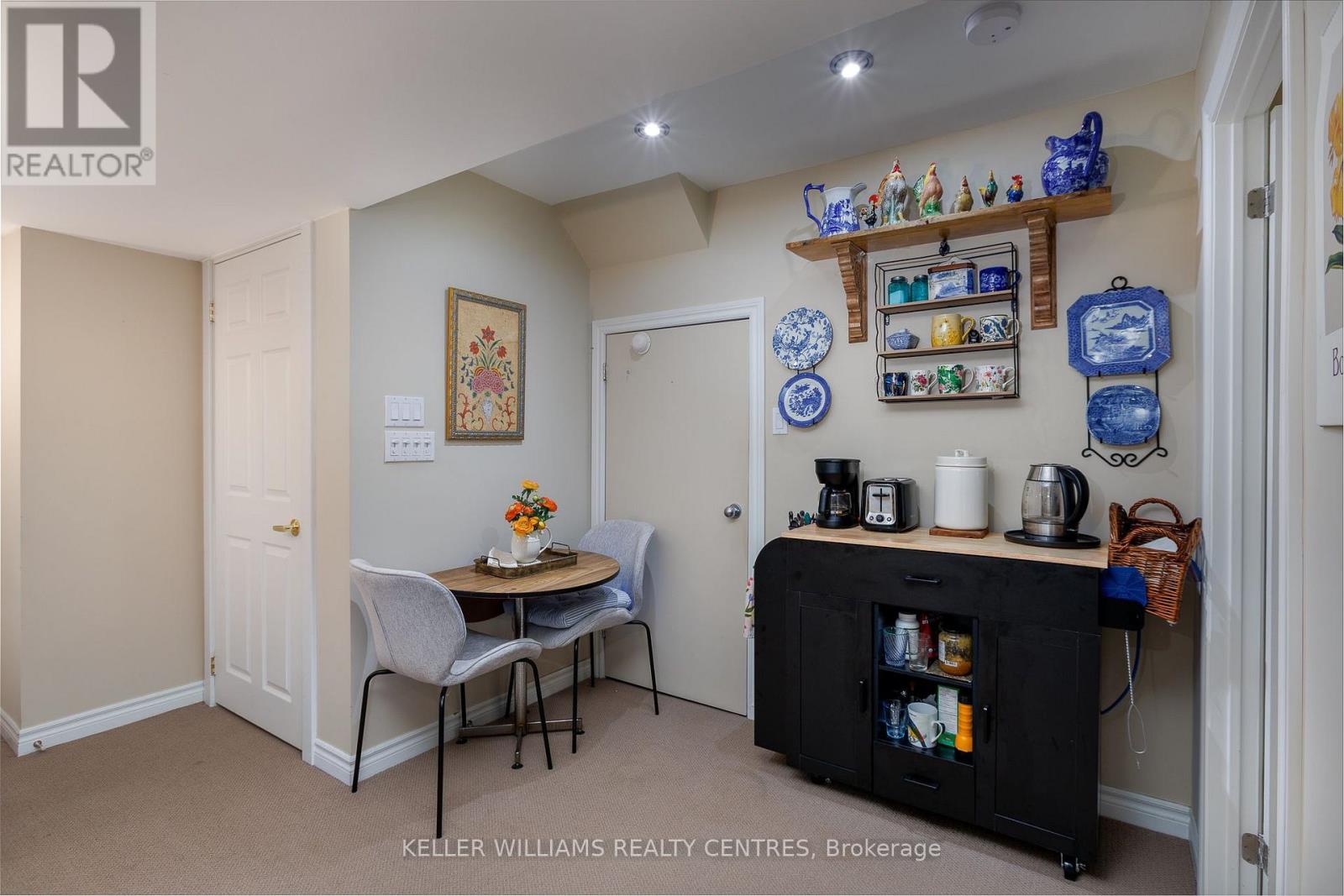 773 PRINCE OF WALES DRIVE - 24