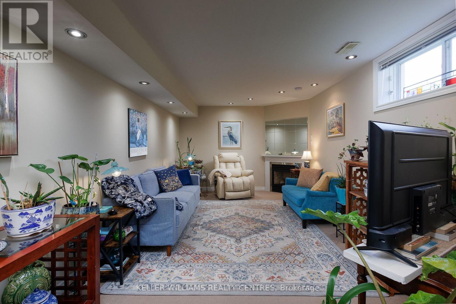 773 PRINCE OF WALES DRIVE - 26