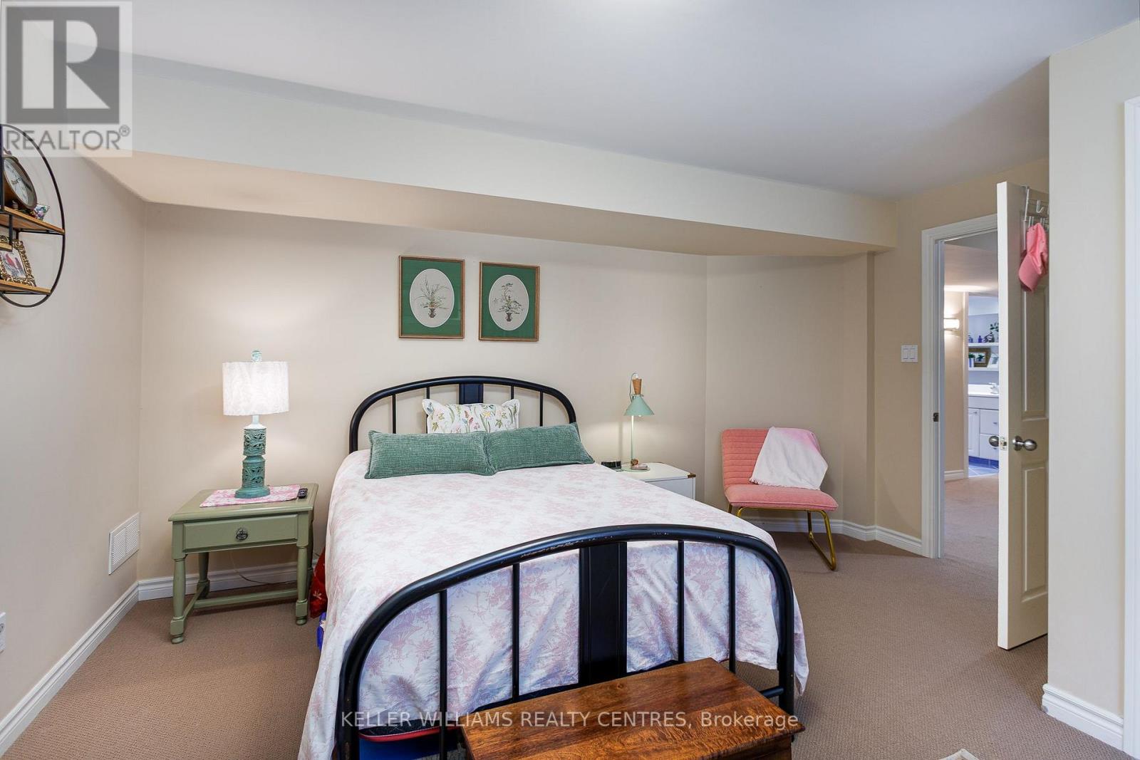 773 PRINCE OF WALES DRIVE - 31