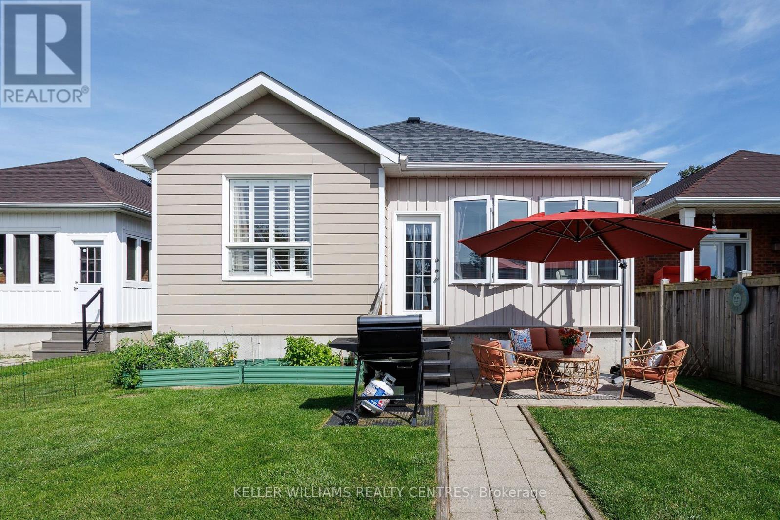 773 PRINCE OF WALES DRIVE - 33