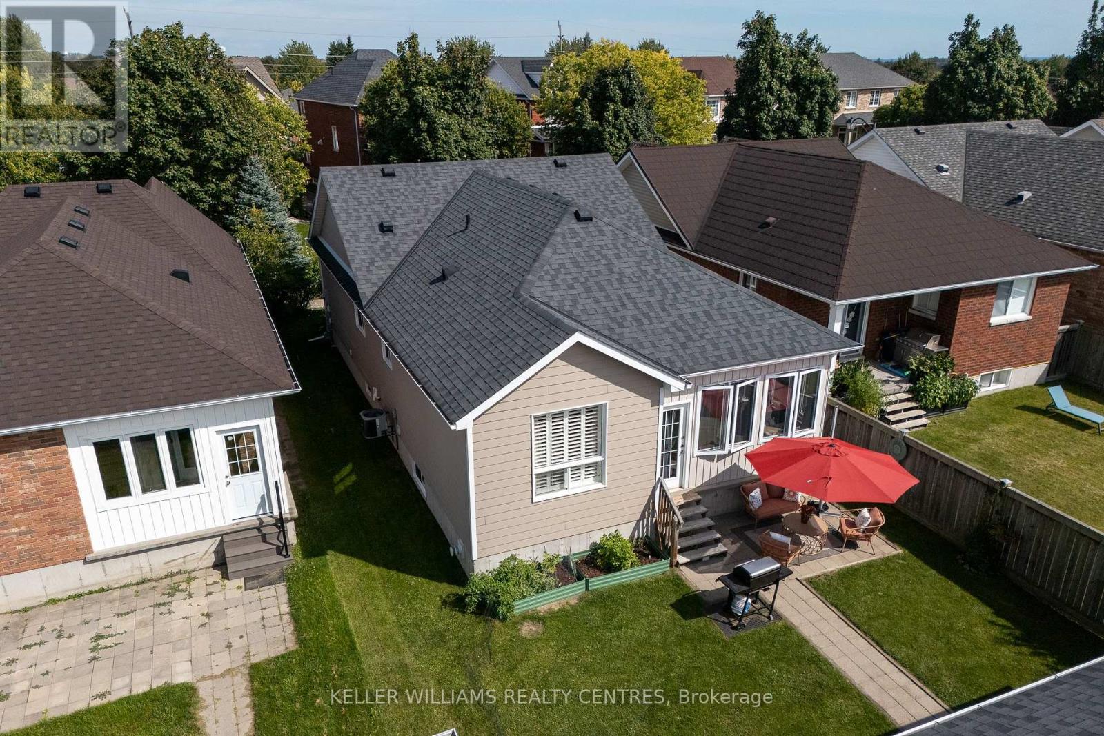 773 PRINCE OF WALES DRIVE - 38