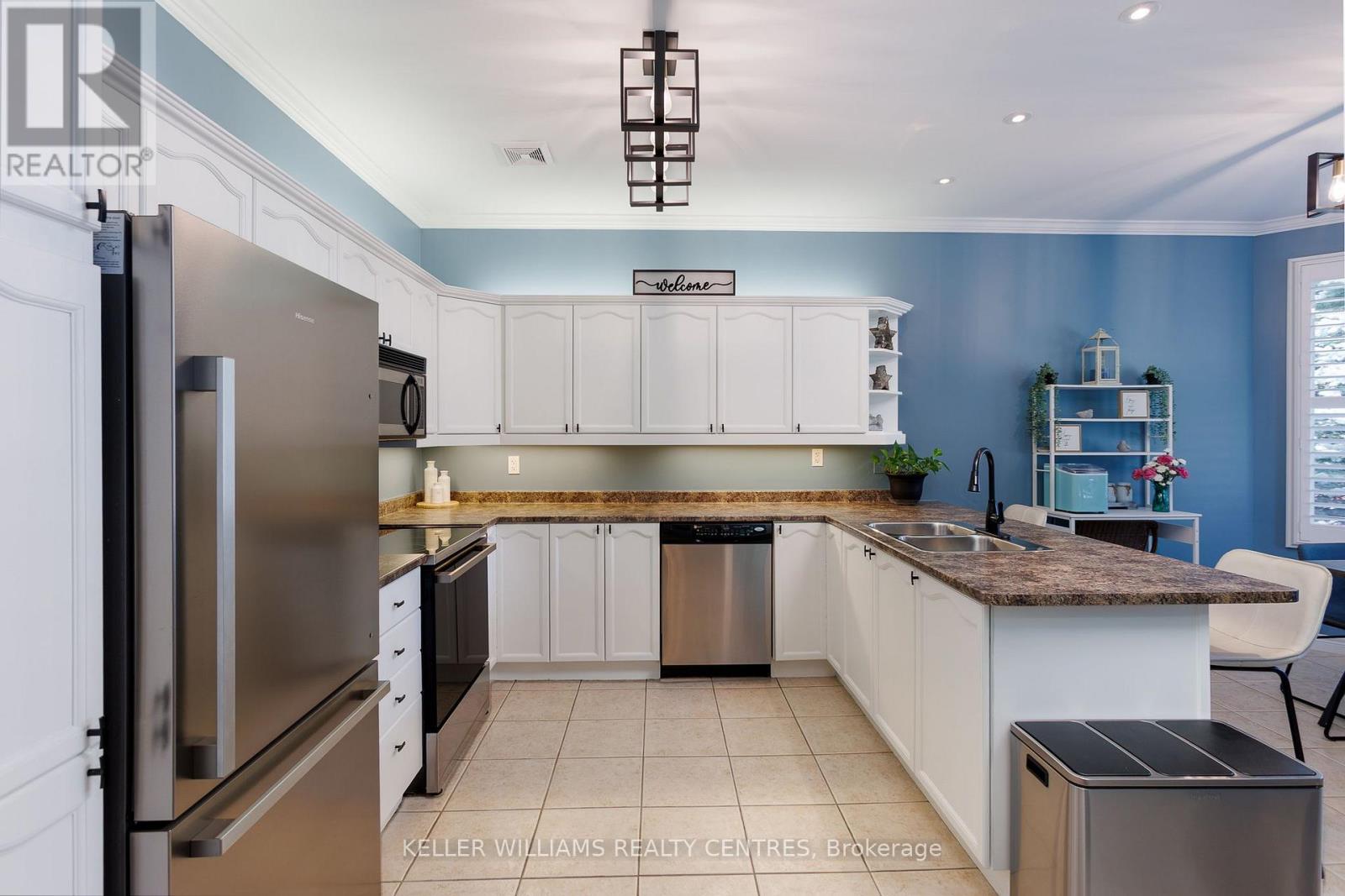 773 PRINCE OF WALES DRIVE - 6