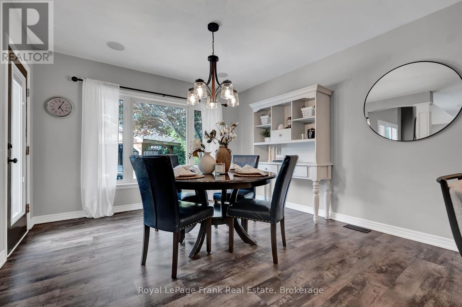 9 SHEENAN COURT - 11