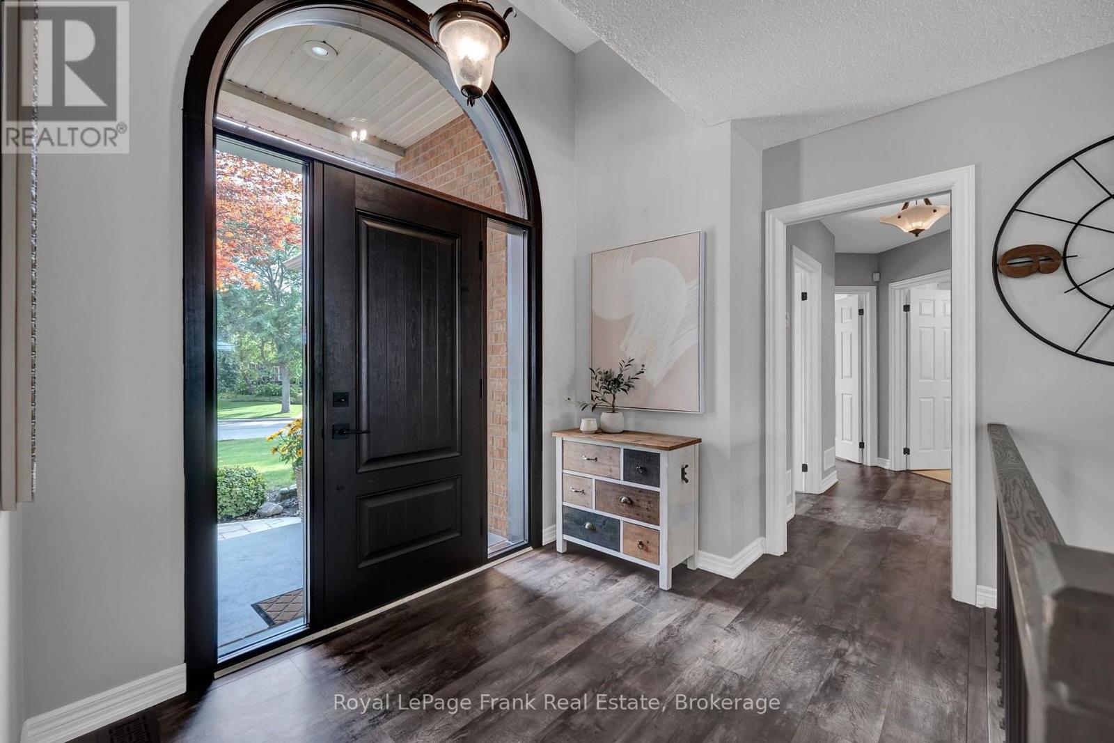 9 SHEENAN COURT, Clarington (Courtice) — photo 2