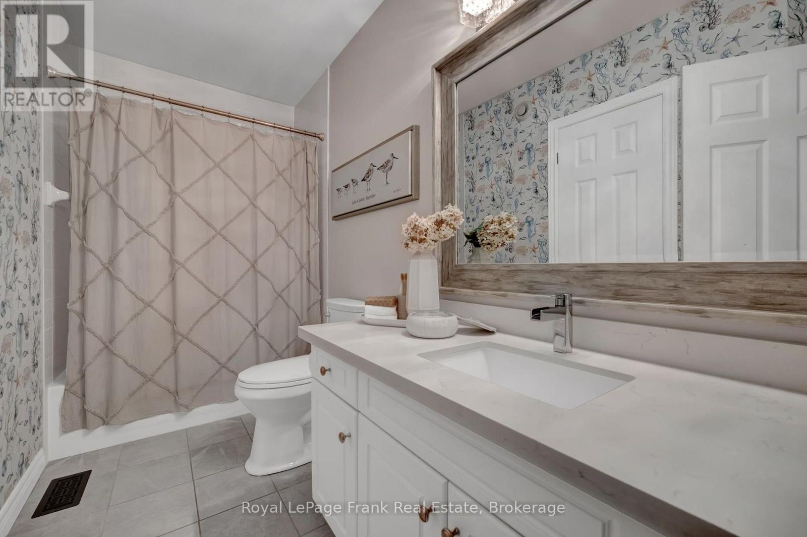 9 SHEENAN COURT - 21
