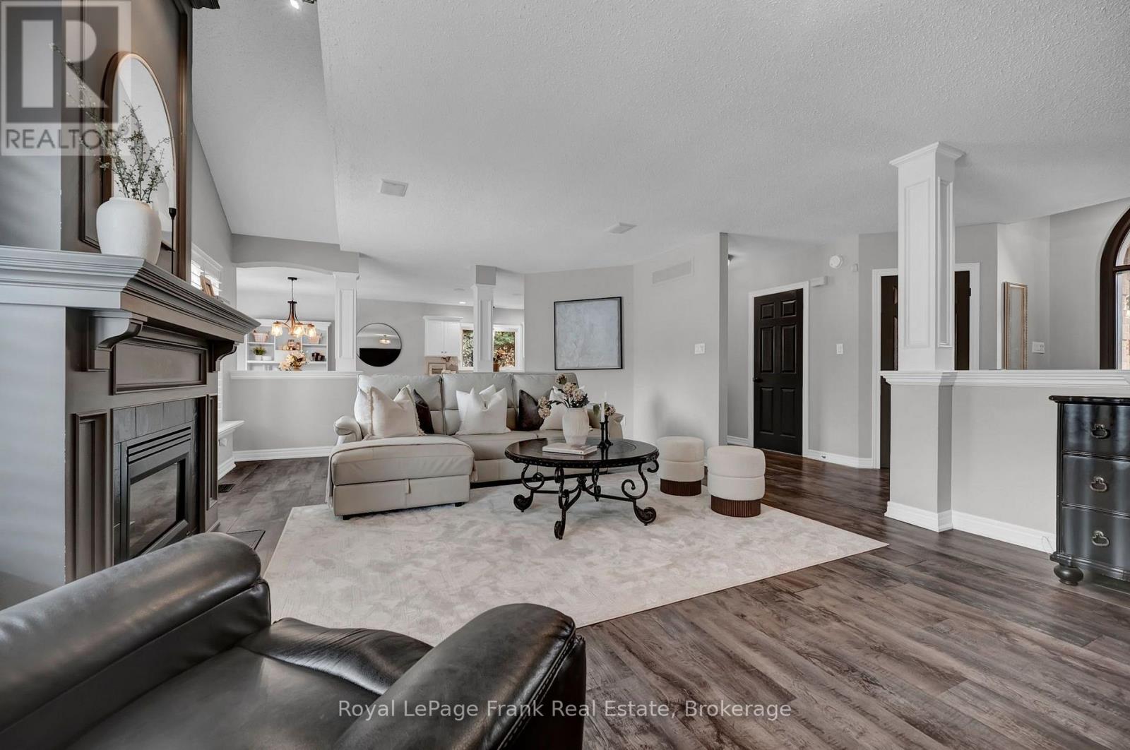 9 SHEENAN COURT - 7