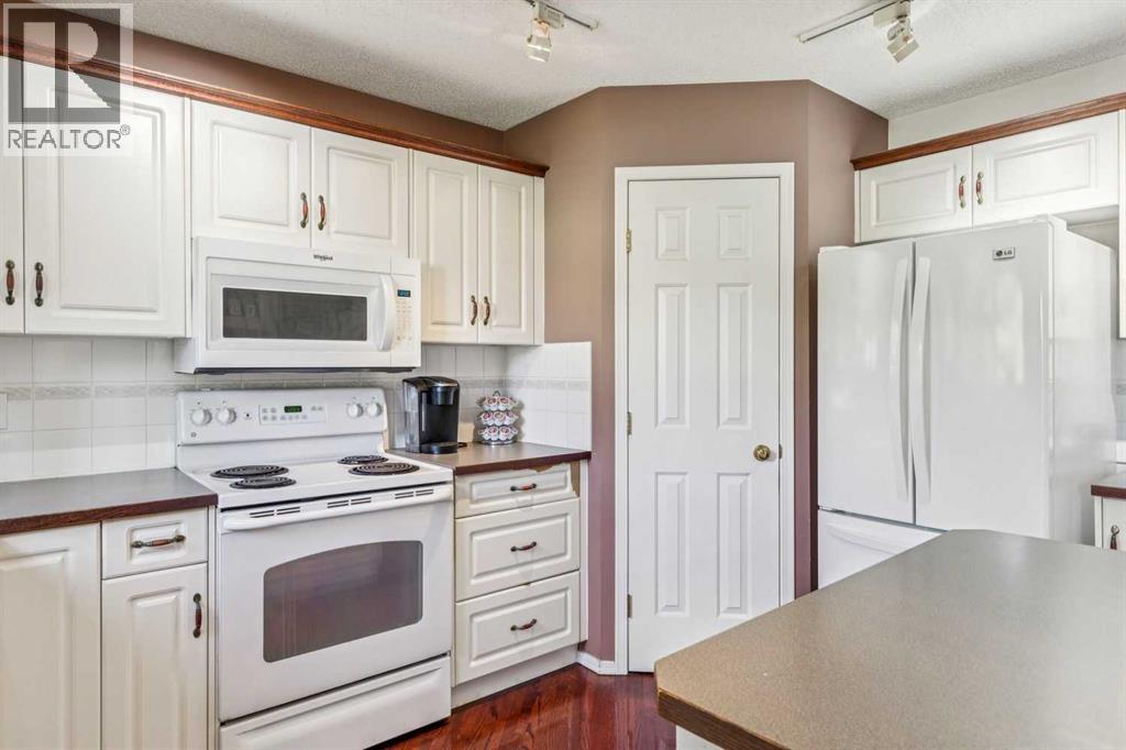 40 Country Hills Bay NW - 14