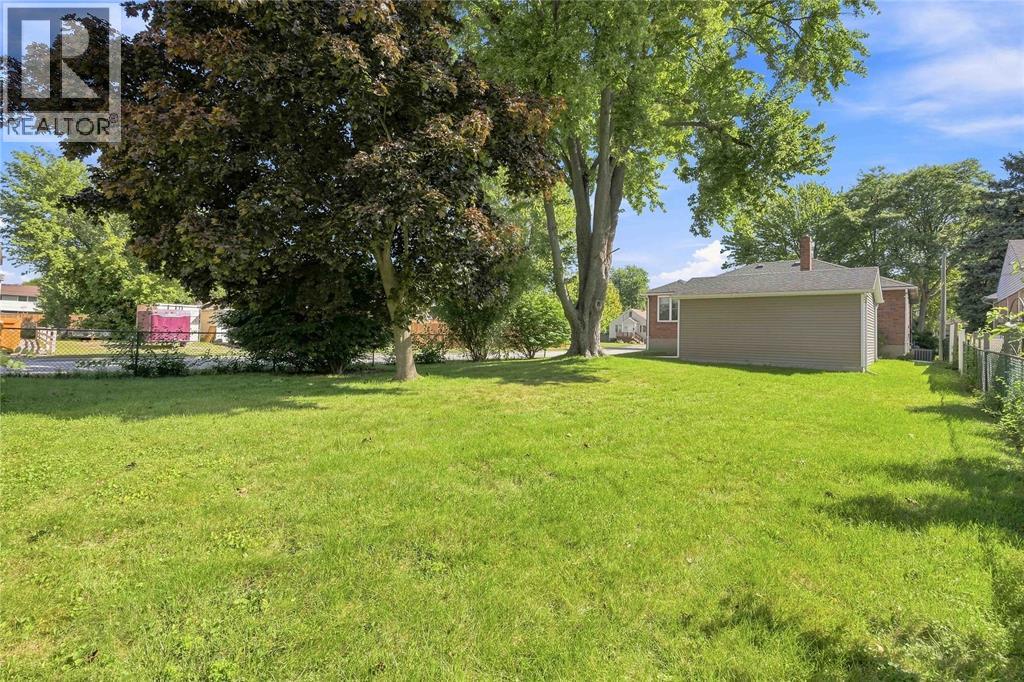 721 WILLIAM AVENUE - 28