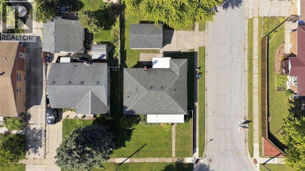 721 WILLIAM AVENUE - Image 33