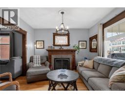 425 Lutz Street, photo 13