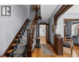 425 Lutz Street, photo 21