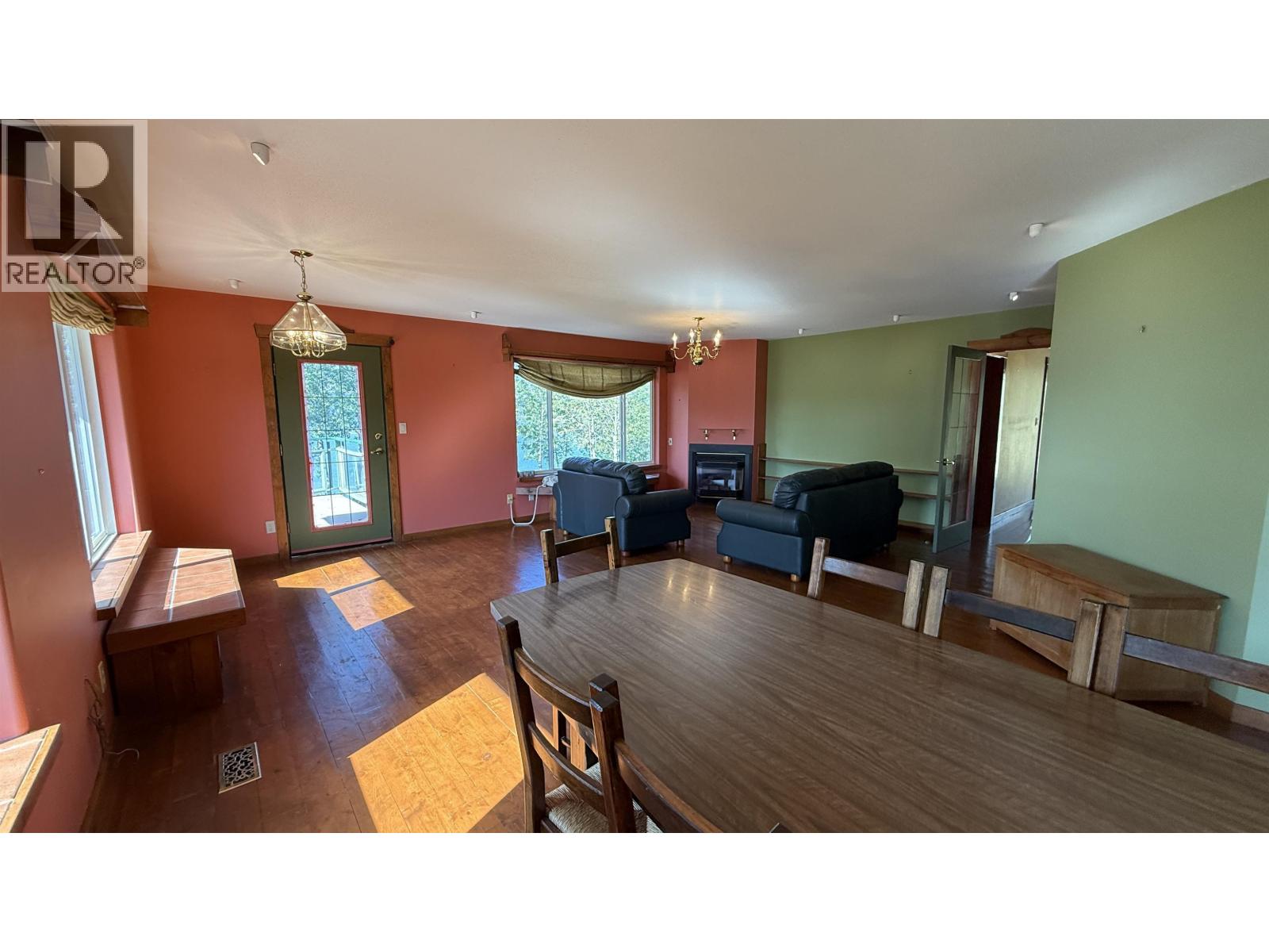 4751 CHILCOTIN CRESCENT - 13