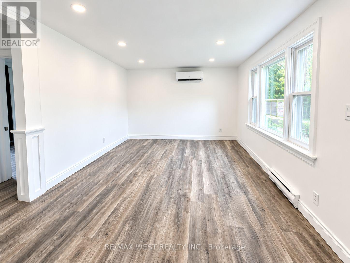 MAIN LEVEL - 533 COURTLAND AVENUE E, Kitchener — photo 6