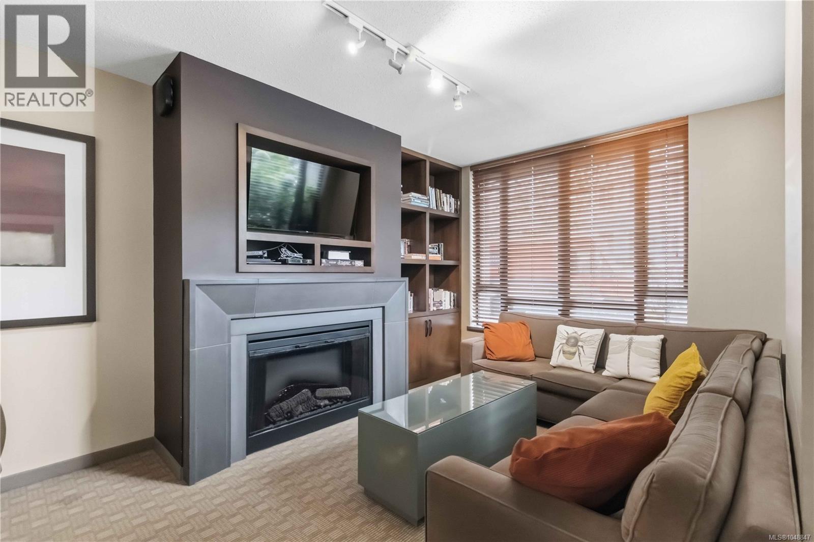 #101 751 Fairfield Rd - Image 28