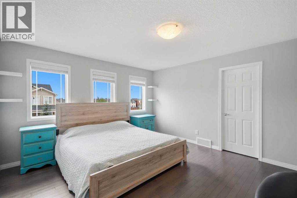 100 Windford Park SW - 19