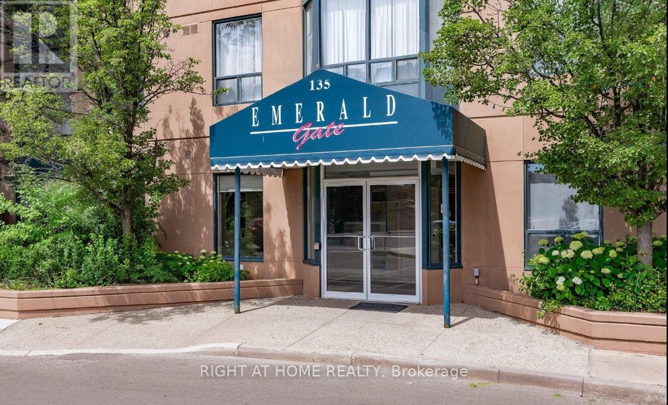 #808 135 HILLCREST AVENUE S - 1