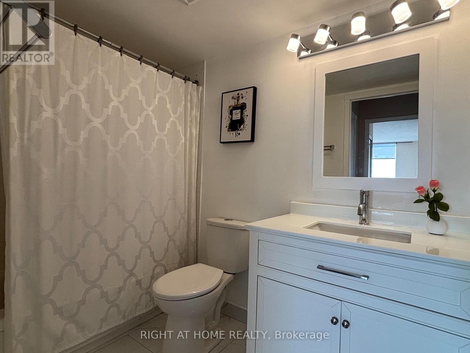 #808 135 HILLCREST AVENUE S - 12