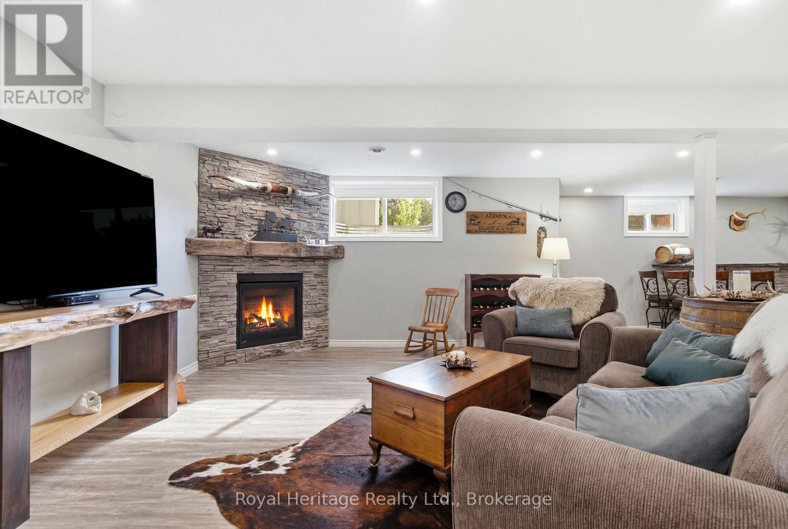 46 STONECREST BOULEVARD - 28
