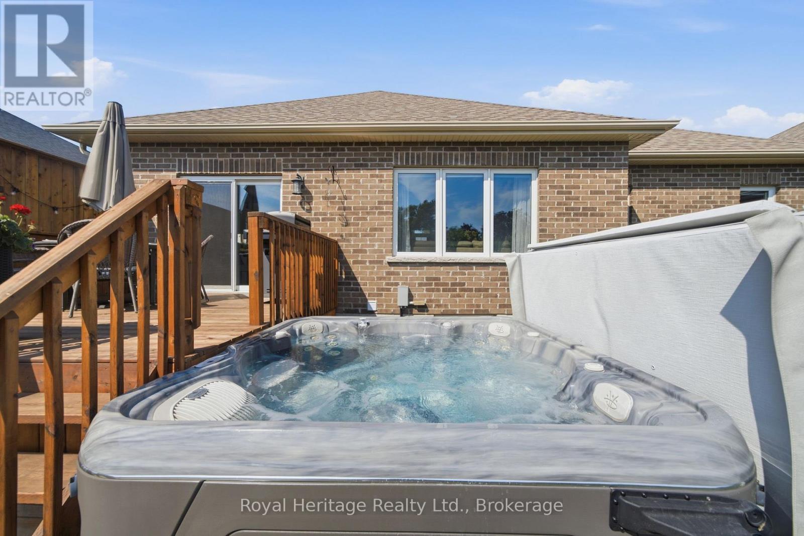 46 STONECREST BOULEVARD - Image 38