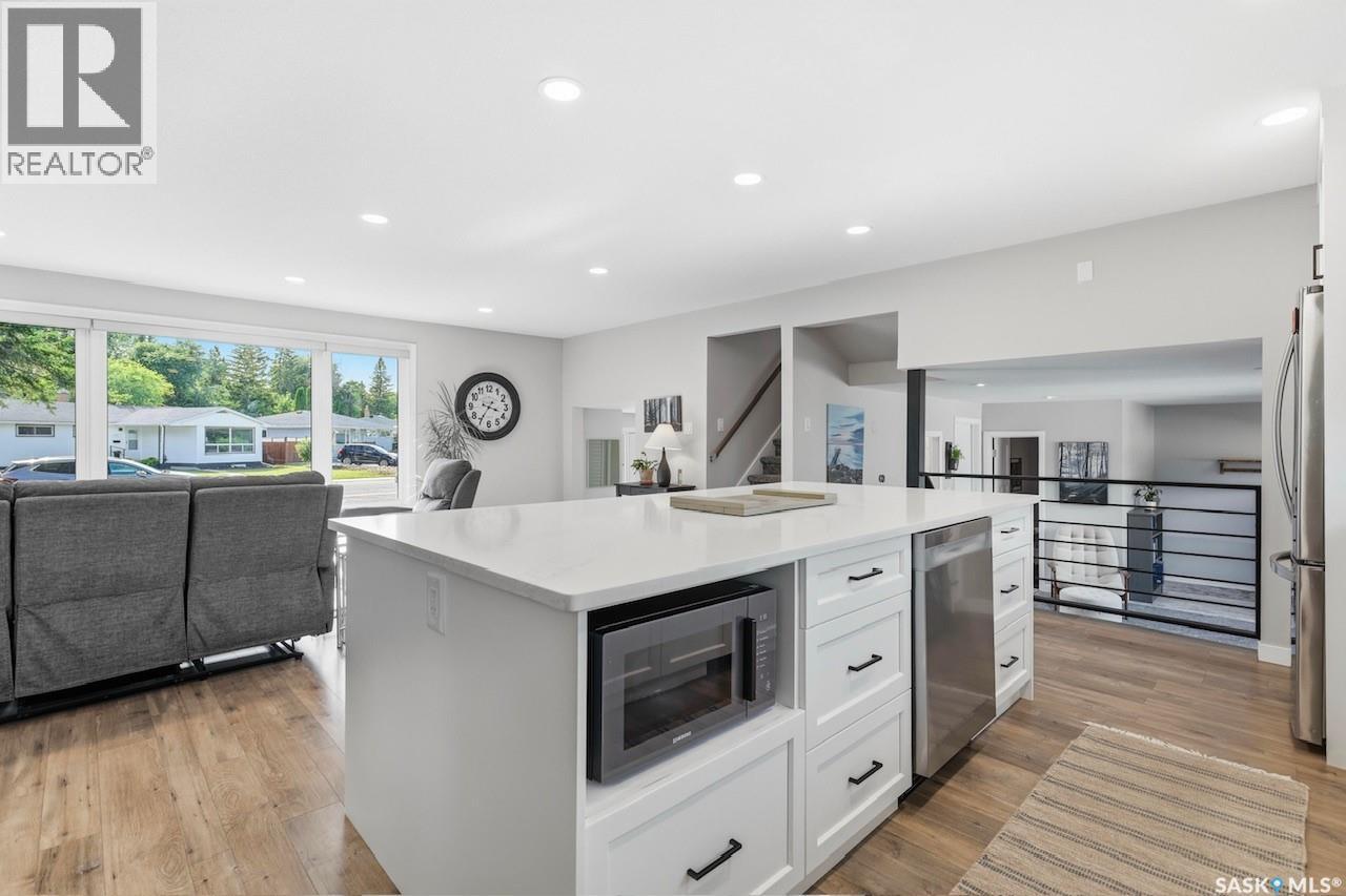 102 Millar CRESCENT, Regina Saskatchewan — photo 12