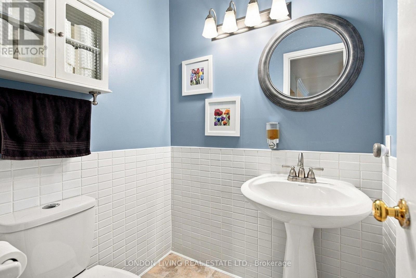 704 HOMEVIEW ROAD - 21