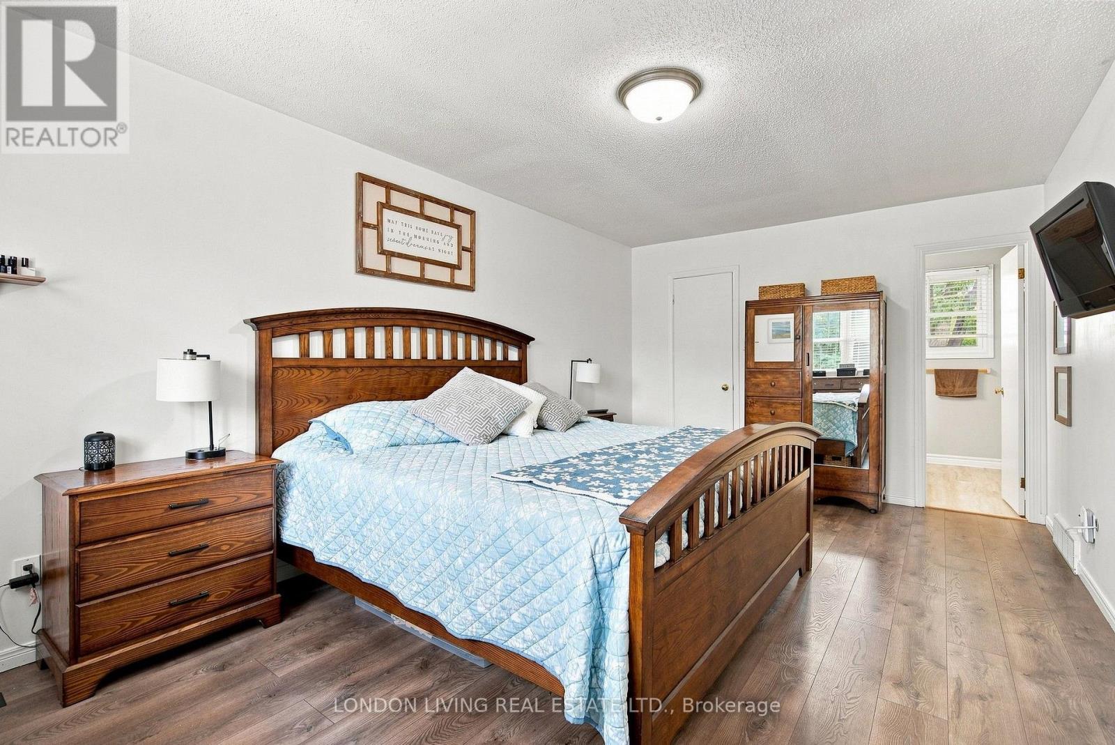 704 HOMEVIEW ROAD - 23